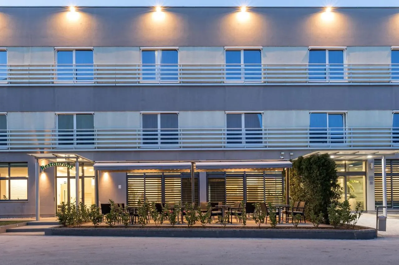 ****  Hotel Mondo スプリト クロアチア