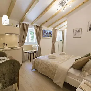  Apartment Summer Dream