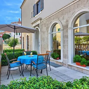  Apartment Prestige Lux