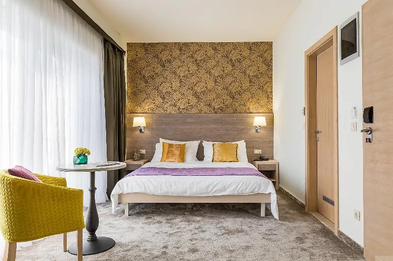 Hotel Mondo Split 4*,